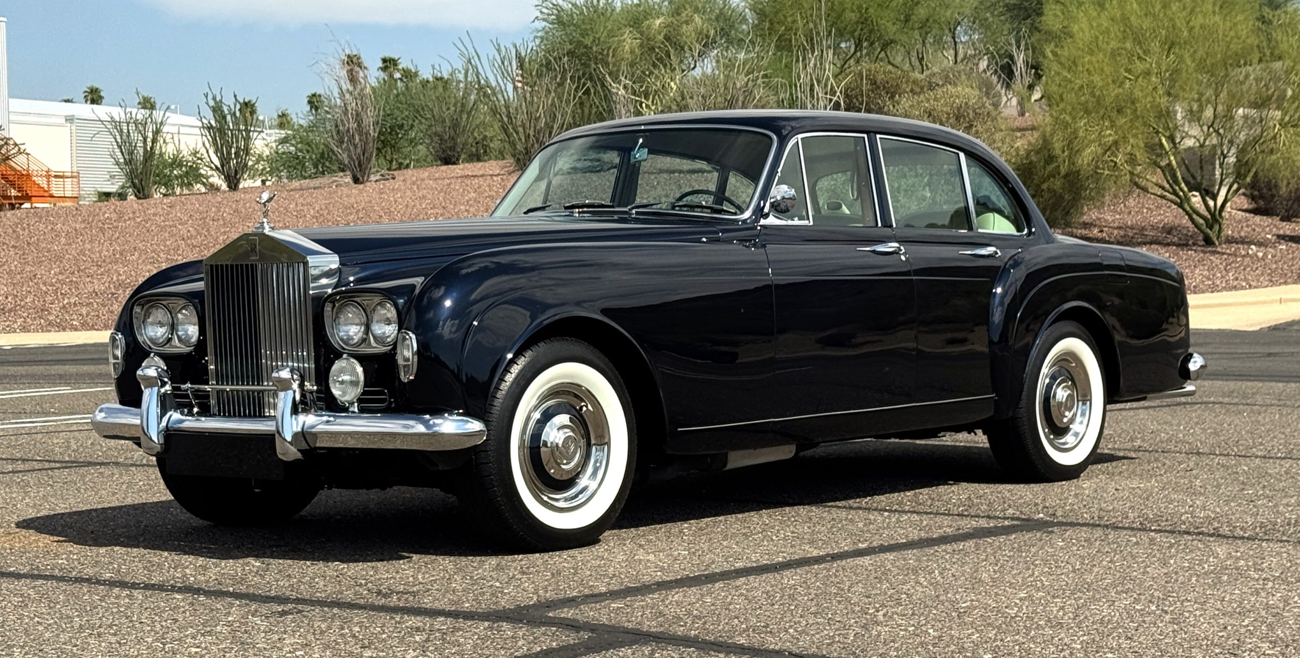 Image of Rolls-Royce Silver Cloud Mulliner Park Ward